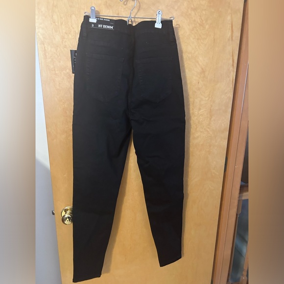 Hot Topic extra high-rise jeggings with distressed details NWT - Picture 4 of 5